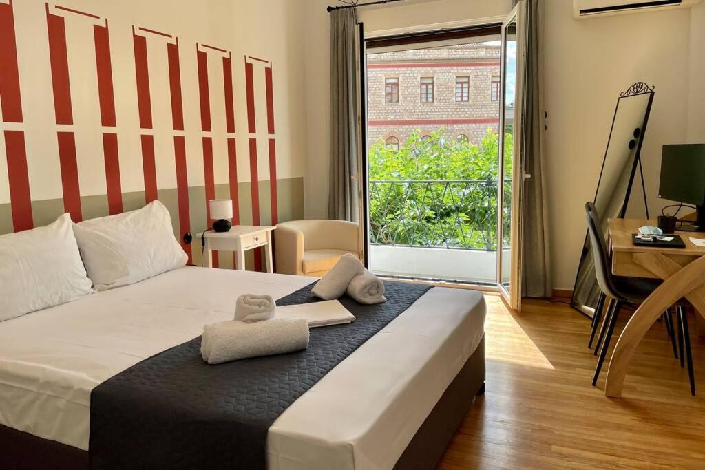 Acropolis View Huge Apartment - Centrally Located Афины Экстерьер фото