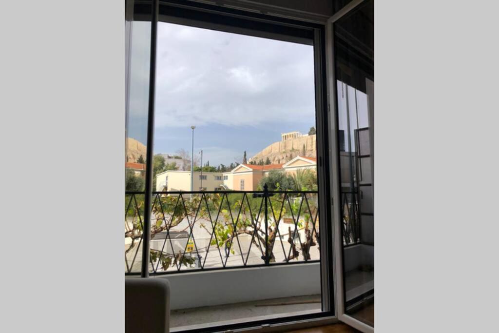 Acropolis View Huge Apartment - Centrally Located Афины Экстерьер фото